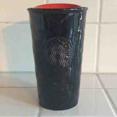 EUC STARBUCKS 2015 BLACK CERAMIC QUILTED COFFEE/TEA TUMBLER 10 OZ SIREN RED TOP - Sold on eBay Oct, 13th 2019 for $22.50