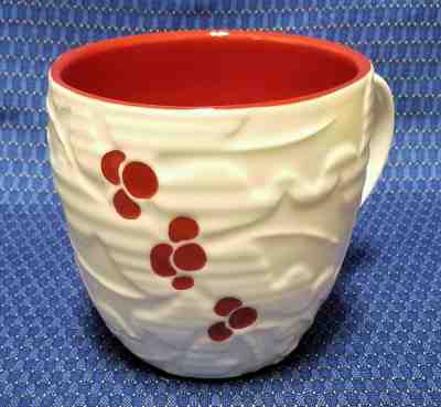 Starbucks 2010 CHRISTMAS HOLLY BERRIES MUG 3D relief White & Red  - Sold on eBay Oct, 31st 2019 for $15.00