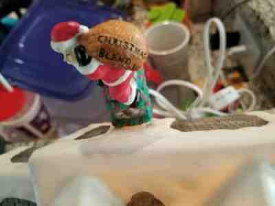 STARBUCKS LIGHTED HOLIDAY HOUSE FROM CHRISTMAS YEAR 2001 - Sold on eBay Oct, 29th 2019 for $83.00
