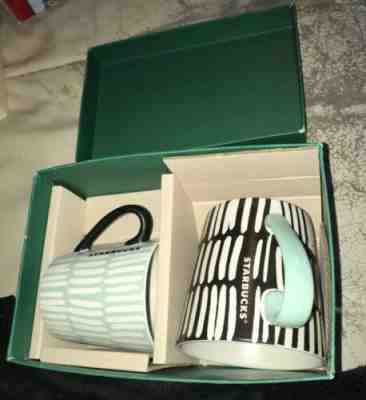 2 STARBUCKS COFFEE LATE CUP MUG HOLIDAY SET POLAR BEARS NEW VINTAGE - Sold on eBay Nov, 12th 2019 for $19.99