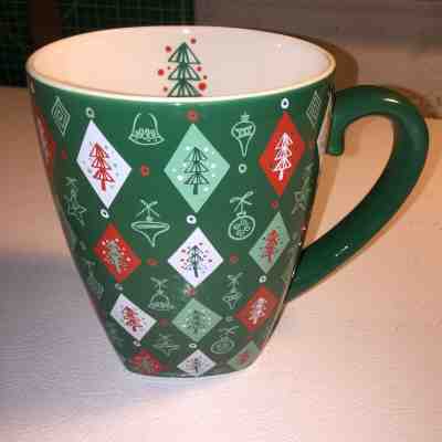 2002 Starbucks BARISTA Coffee Mug Cup CHRISTMAS TREE HOLIDAY Green FREE SHIPPING - Sold on eBay Nov, 12th 2019 for $21.99