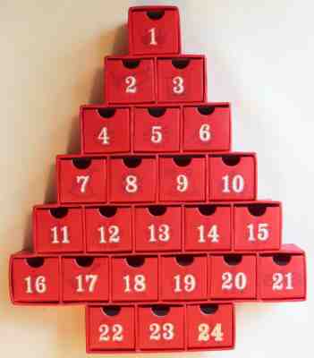 2007 Starbucks Christmas Tree Advent Calendar Reversible Gift Drawers Empty EUC - Sold on eBay Nov, 8th 2019 for $22.99