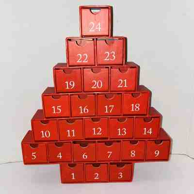 2005 Starbucks Christmas Tree Advent Calendar Reversible Gift Drawers Empty - Sold on eBay Nov, 17th 2019 for $20.99