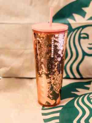 New Starbucks 2019 Holiday Shiny Rose Gold Pink 24 oz Cold Cup Straw Tumbler - Sold on eBay Nov, 20th 2019 for $26.00