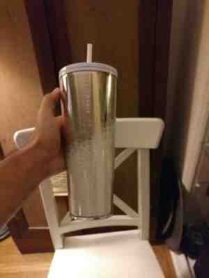 Starbucks Holiday Christmas 2019 Venti Tumbler Gold Cascading Snow Glitter 24oz - Sold on eBay Nov, 21st 2019 for $29.50