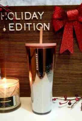 ??Starbucks Holiday 2019 Venti Tumbler MIRROR ROSE  GOLD Cascading Snow ?? RARE? - Sold on eBay Nov, 21st 2019 for $30.00