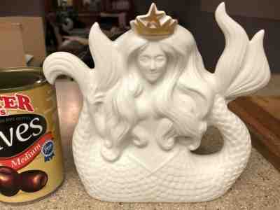 Starbucks 2016 Siren Mermaid Ceramic Sculpture Statue Limited Edition Figurine  - Sold on eBay Nov, 23rd 2019 for $22.99