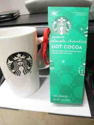 2018 Starbucks Holiday Gift Set Hot Cocoa Mix/Coffee Cup Mug 16 Oz Collectible - Sold on eBay Dec, 3rd 2019 for $16.90