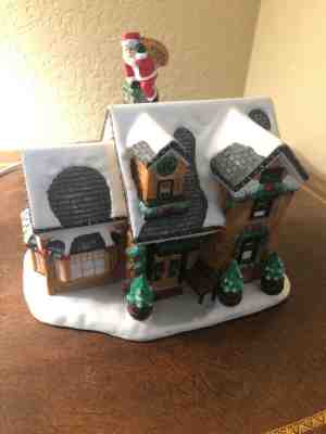 STARBUCKS LIGHTED HOLIDAY HOUSE FROM CHRISTMAS YEAR 2001 - Sold on eBay Dec, 13th 2019 for $102.50