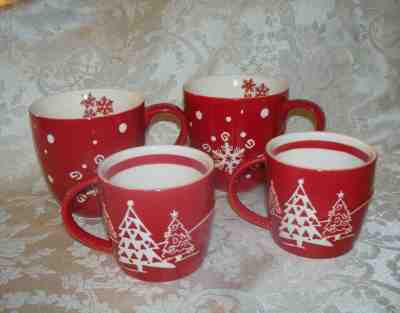 Set of 4 Red Starbucks Christmas 2007 Mugs Cups Snowflakes Penquins - Sold on eBay Dec, 13th 2019 for $24.95