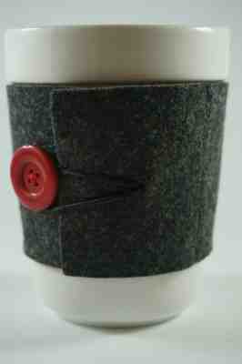 Starbucks Coffee Company 2010 14oz White Mug Grey Wool Felt Sleeve & Red Button - Sold on eBay Dec, 14th 2019 for $15.99