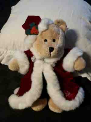 Starbucks Bearista Bear 2004 Red Velvet White Fur Christmas Clothes NWT - Sold on eBay Dec, 16th 2019 for $16.99
