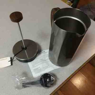 Starbucks Double Wall Coffee Press Stainless Steel Walnut Knob & Handle 8 Cup  - Sold on eBay Dec, 14th 2019 for $23.20