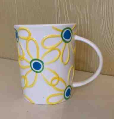 Starbucks 2007 Hand Painted Yellow Daisy Floral Coffee Mug 16 oz. MINT - Sold on eBay Dec, 21st 2019 for $19.50
