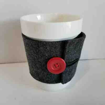Starbucks Coffee Company 2010 14oz White Mug Grey Wool Felt Sleeve & Red Button - Sold on eBay Jan, 8th 2020 for $19.19