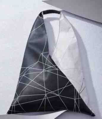 New China 2018 Starbucks Limited Edition Zongzi Black White Hand Bag - Sold on eBay Jan, 3rd 2020 for $19.99