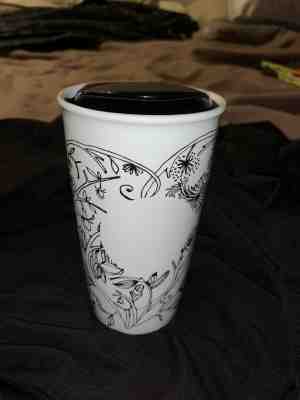 HTF Starbucks Black White Garden Flower Tumbler 2014 Free USA Shipping - Sold on eBay Jan, 1st 2020 for $30.00