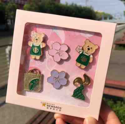 New China 2019 Starbucks Sakura Cute Bear Siren Tail Logo Bag Pin F Set - Sold on eBay Dec, 29th 2019 for $35.00
