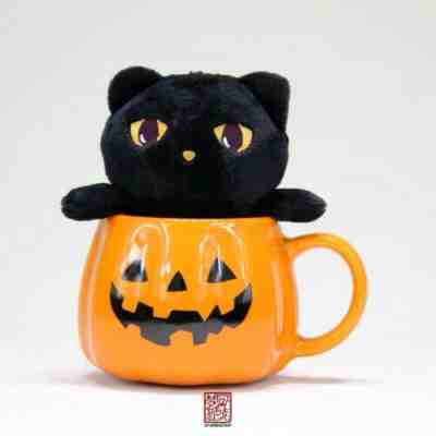 New Starbucks 2019 China Halloween Fluffy Cute Cat Pumpkin 13oz Mug - Sold on eBay Dec, 27th 2019 for $24.98