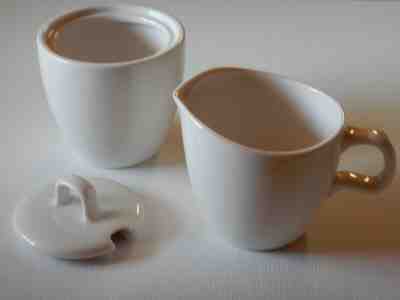 Starbucks At Home Collection White Ceramic CREAMER & SUGAR Bowl Set 2004 - Sold on eBay Dec, 22nd 2019 for $29.99