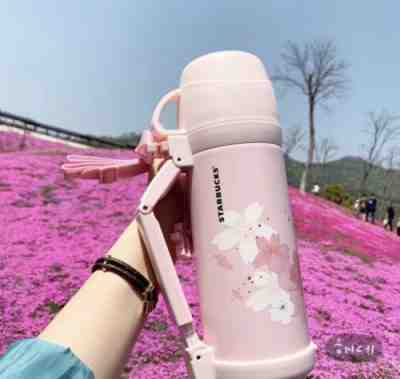 New China 2019 Starbucks Thermos Dancing Sakura 1L Tumbler - Sold on eBay Jan, 13th 2020 for $99.99