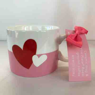NEW! Starbucks Coffee Hearts Mug Valentine's 2019 Red Pink White 12 oz Tea Cup  - Sold on eBay Jan, 13th 2020 for $16.00