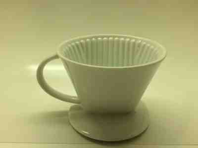 Classic Starbucks White Ceramic Pour Over Drip Coffee Brewer Filter #4 EUC - Sold on eBay Jan, 18th 2020 for $24.99
