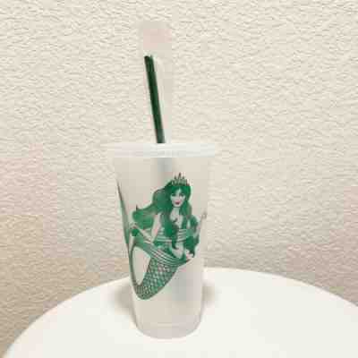 Starbucks Siren Mermaid Reusable Frosted Plastic Cold Cup Tumbler Venti 24 oz - Sold on eBay Jan, 18th 2020 for $25.00