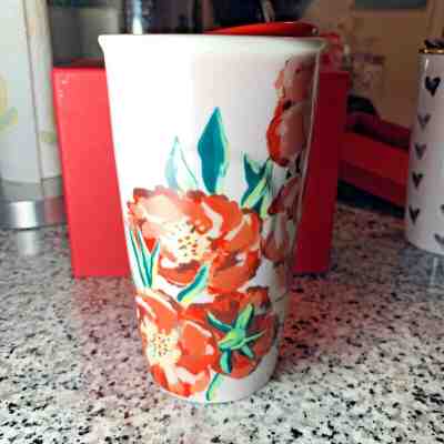  STARBUCKS Red Flowers 10 Oz Ceramic Tumbler Mug With Lid 2015 boxed - Sold on eBay Jan, 20th 2020 for $30.00