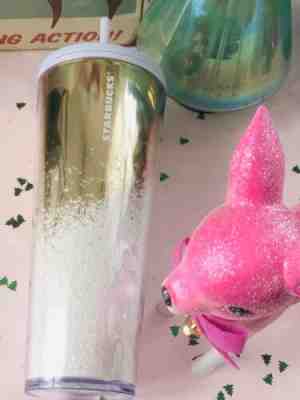 Starbucks Holiday 2019 Cascading Snow Glitter Gold & White Tumbler - Sold on eBay Jan, 23rd 2020 for $16.00