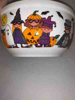Starbucks Trick or Treat Candy Bowl  9" x 4"  Kids in Halloween Costumes - Sold on eBay Jan, 28th 2020 for $27.55