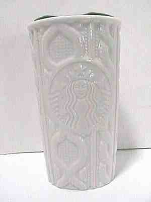 STARBUCKS 2016 WHITE CABLE KNIT SWEATER TRAVEL TUMBLER GREEN LID CERAMIC 10oz - Sold on eBay Feb, 3rd 2020 for $30.00
