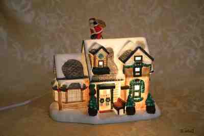 Starbucks Holiday House 2001, Lighted, Barista, Limited Edition, #171580, Rare - Sold on eBay Apr, 15th 2020 for $284.95
