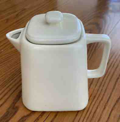 STARBUCKS Square TEA POT 2012-32 OZ. Ivory Color Excellent Used Condition - Sold on eBay Sep 05, 2021 for $7.50