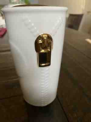 Starbucks 10oz Travel Mug Gold Zipper 2015 with Lid - Sold on eBay Aug 16, 2021 for $11.50