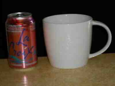 Starbucks White V MUG Large 20 oz Venti Embossed Logo Tous Droits Reserves 2010 - Sold on eBay Sep 14, 2021 for $39.00