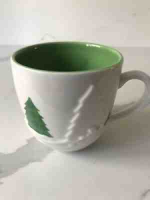 Starbucks Coffee 3-D Christmas Tree Holiday 16oz Cup Mug White & Green 2006 - Sold on eBay Aug 01, 2021 for $7.25