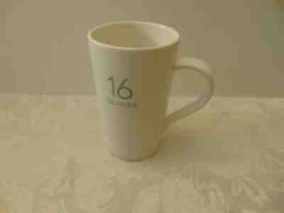 STARBUCKS Grande 16 Oz Ounce White Ceramic Coffee Cup Mug 2011 - Sold on eBay Sep 20, 2021 for $15.25