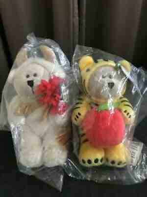 2 Starbucks coffee bearista bear the year of ox tiger chinese Thailand 2021 22 - Sold on eBay Jan 15, 2022 for $94.99