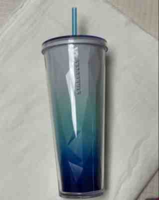 HTF Starbucks Korea Faceted Gradient 710ml Cold Cup Very Rare **photo check** - Sold on eBay May 16, 2022 for $255.00