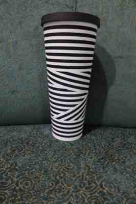 STARBUCKS Black White Zebra Stripe Venti Cold Cup No Straw NWT - Sold on eBay Jun 12, 2022 for $175.00