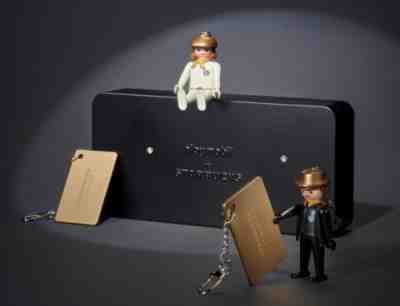 Starbucks Korea Playmobil Klicky White & Black, Tin Case, gold card set, Fedex - Sold on eBay Jun 16, 2022 for $89.11