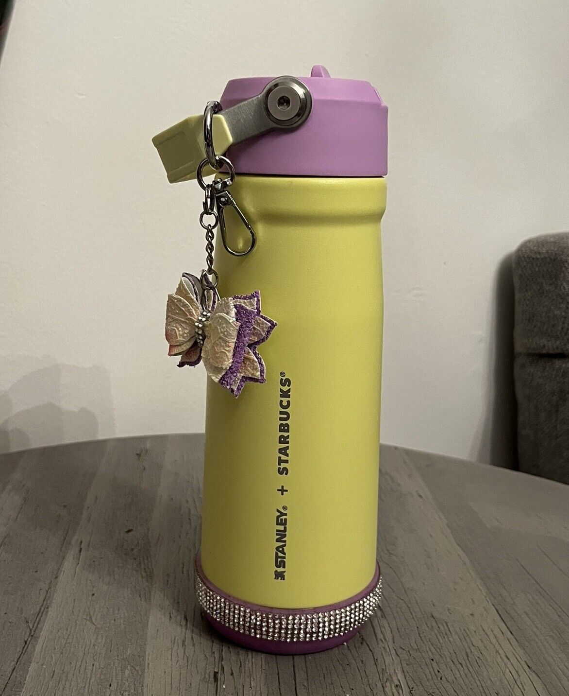 STANLEY X Starbucks Thai Exclusive Lime Green Shimmer 22oz Tumbler NEW w/ Extras - Sold on eBay April 1st, 2025 for $80.00