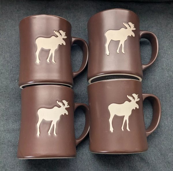 Starbucks Brown 2009 Bone China Embossed Moose Mug 16oz Set Of 4
