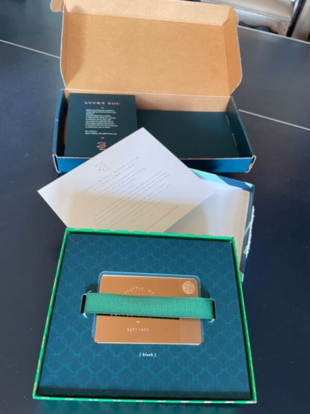 New Lucky Starbucks 2013 Limited Edition Rose Metal Gold Gift Card zero $0 bal - Sold on eBay October 26th, 2024 for $1,450.00