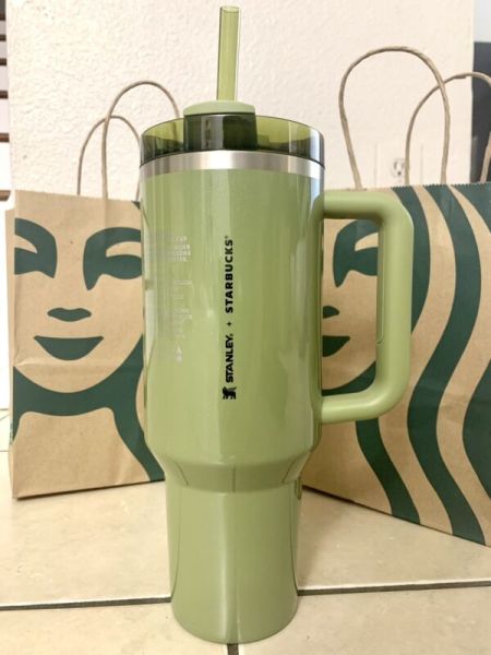 Starbucks x Stanley Olive Green Vacuum Seal Quencher 40oz Tumbler Fall 2024 New - Sold on eBay September 8th, 2024 for $95.00