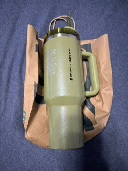Starbucks x Stanley Olive Green Vacuum Seal Quencher 40oz Tumbler New - Sold on eBay October 11th, 2024 for $85.00