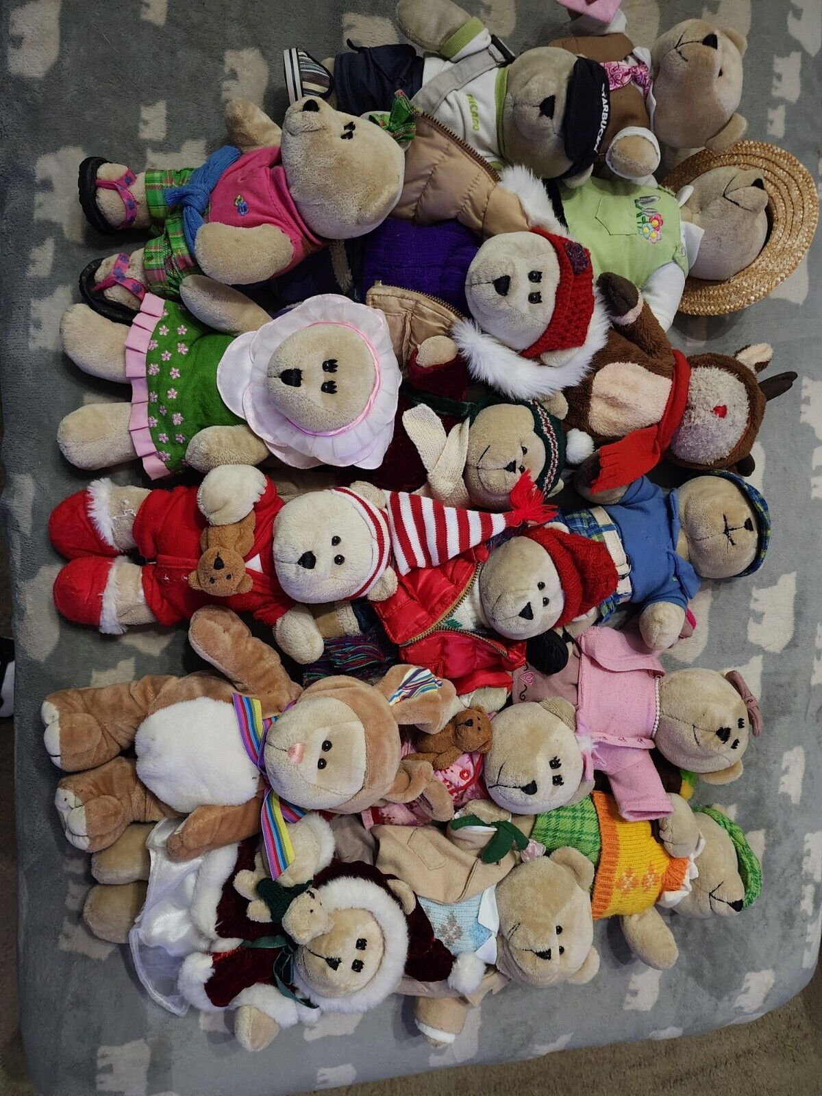 Lot Of 17 - 2000s Starbucks Bearista Teddy Bear Plush Doll - Sold on eBay January 7th, 2025 for $60.00