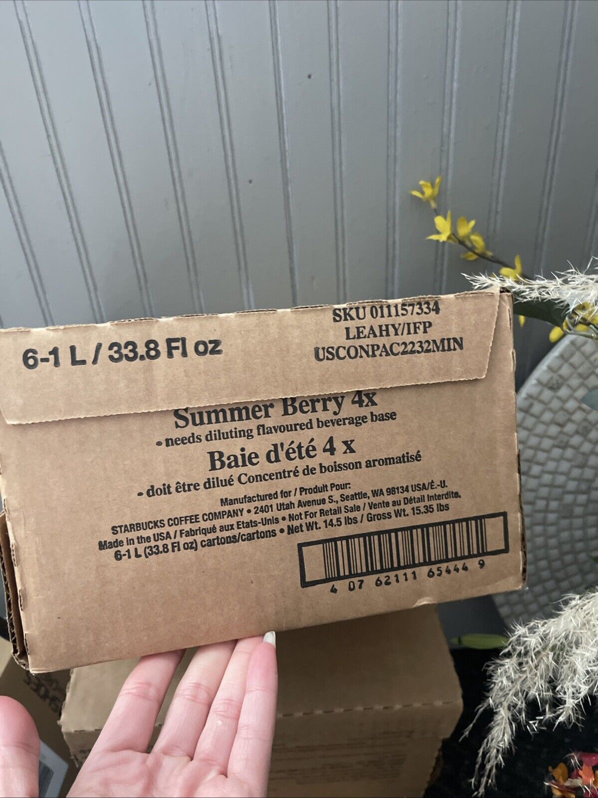 UNOPENED Starbucks Summer Berry Refresher Base Juice 1 Liter Cartons - Pack of 6 - Sold on eBay January 14th, 2025 for $75.00
