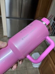 ? IN HAND ? 2024 Starbucks x Stanley Cup Holiday Tumbler 40 oz Pink - Sold on eBay January 10th, 2024 for $217.50 (38 bids) 